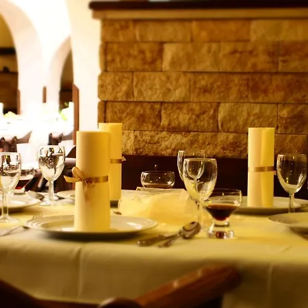 بيت ضيافة Excalibur A Restaurace Moravská Třebová