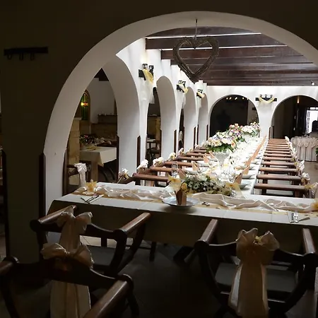 Excalibur A Restaurace 3*