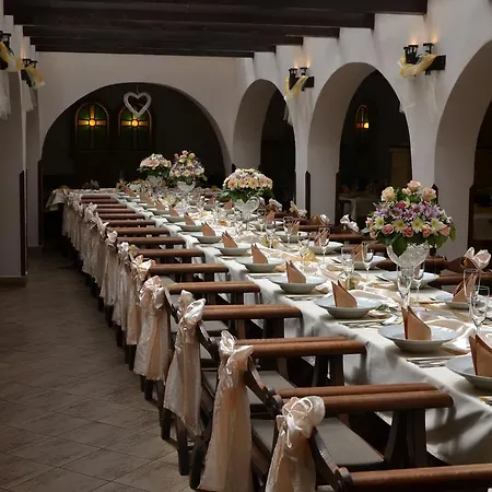 Excalibur A Restaurace 3* Moravská Třebová
