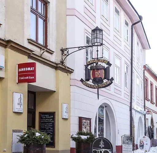 Excalibur A Restaurace